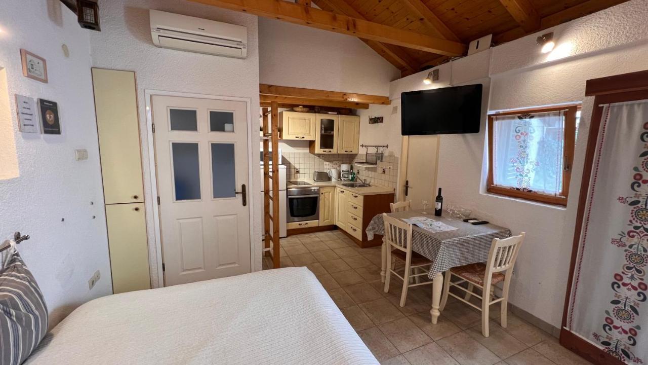 Studio Apartment Karlo Сплит Экстерьер фото